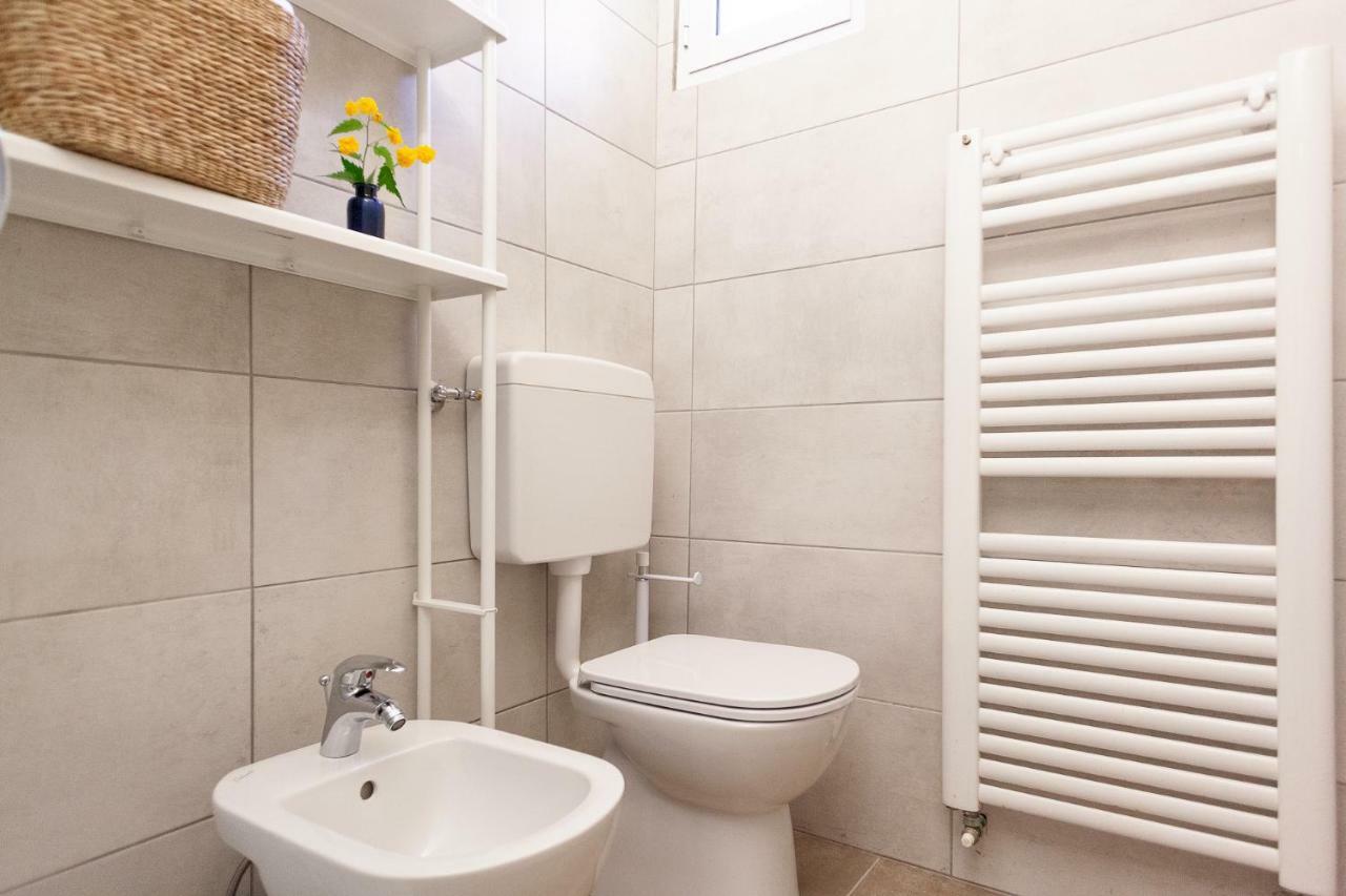 Duplex Apartment In Pieno Centro Ferrara Exterior photo